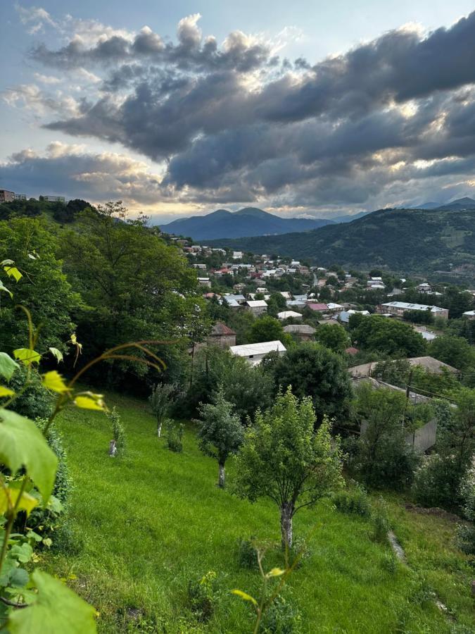 Deghceni Clubhouse Hotel Dilijan Bagian luar foto